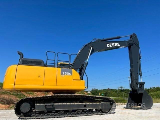 John Deere 250G Gravemaskiner på larvebånd