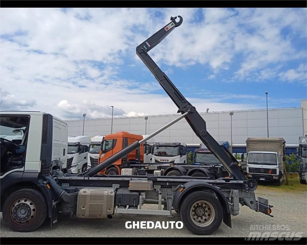 Iveco AD190S31 Fast kasse