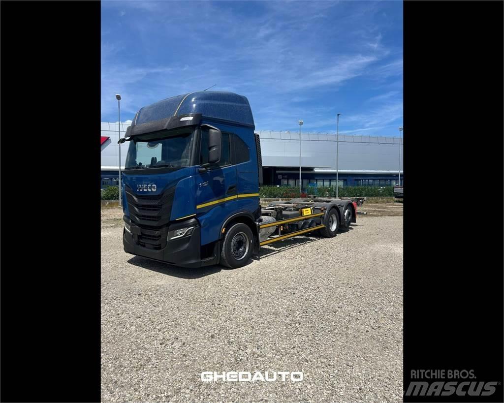 Iveco AS260S48S Fast kasse