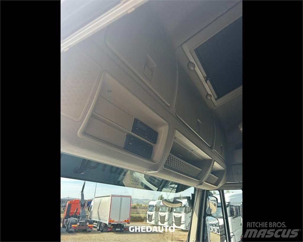 Iveco AS440S48T/P Fast kasse