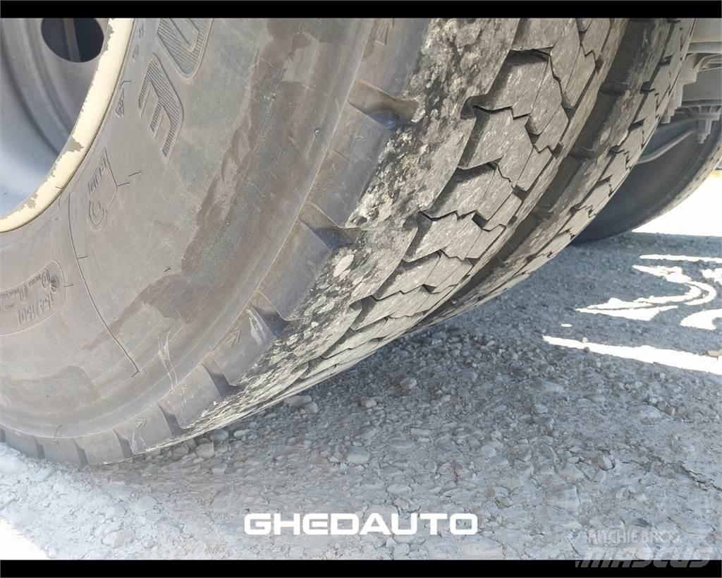 Iveco AS440ST/P Fast kasse