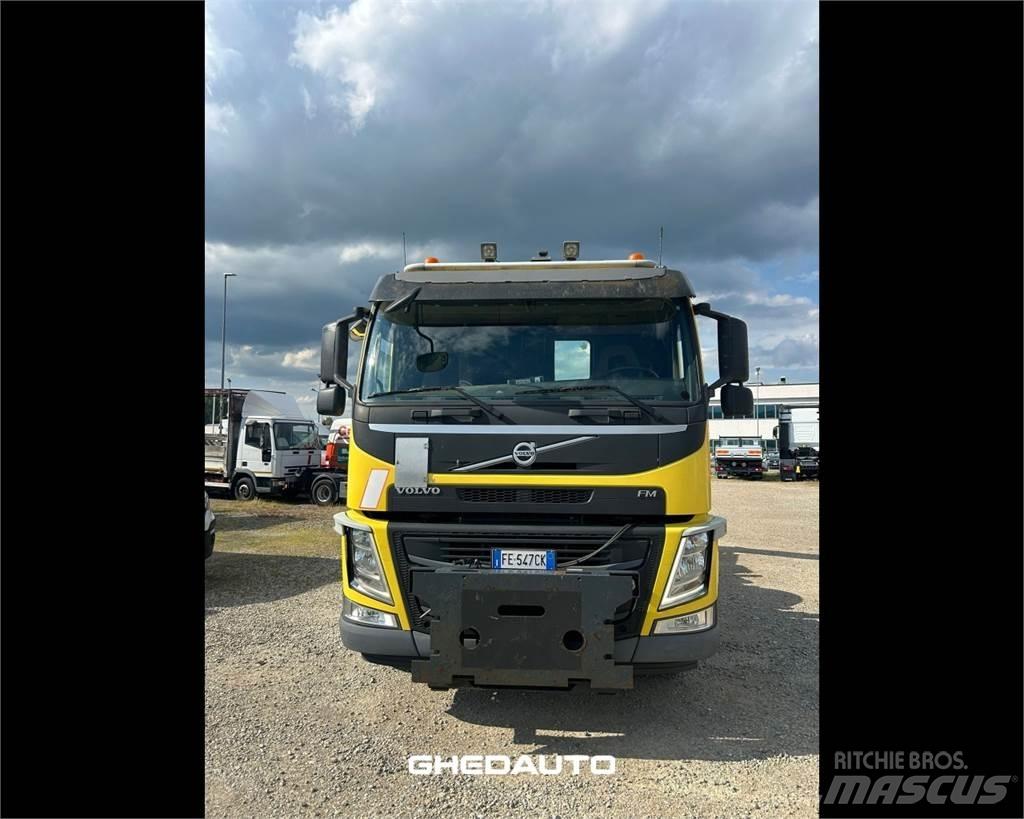 Volvo TRUCKS VOLVO Fast kasse