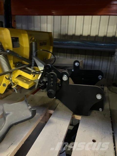 John Deere  Sneskovle og -plove