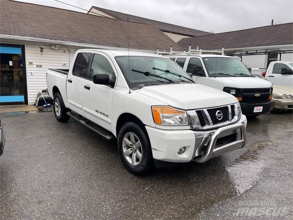 Nissan Titan Pickup/Sideaflæsning