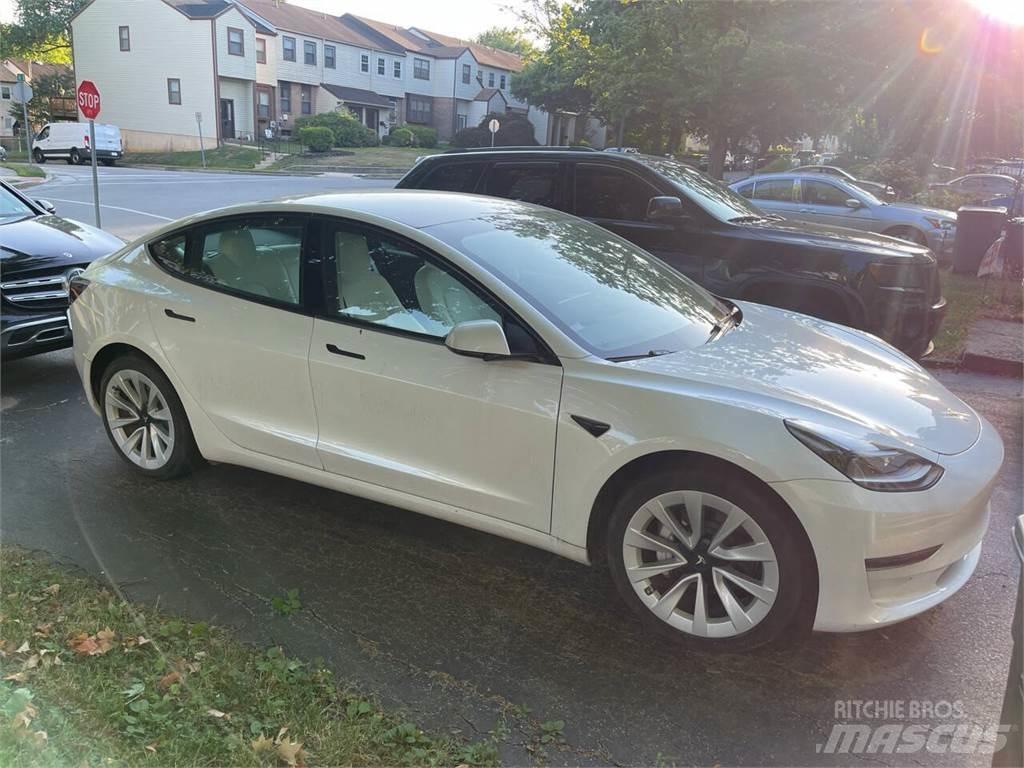 Tesla Model 3 Biler