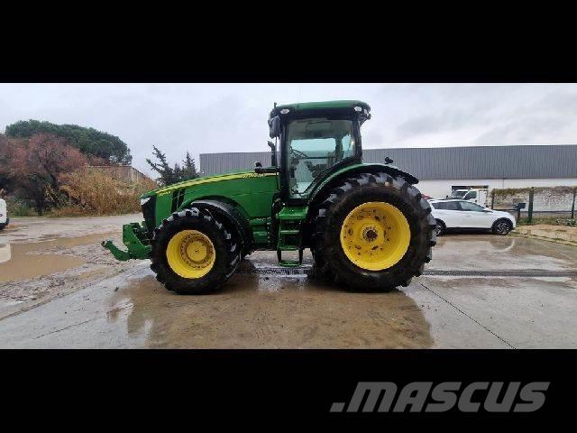 John Deere 8310R Traktorer