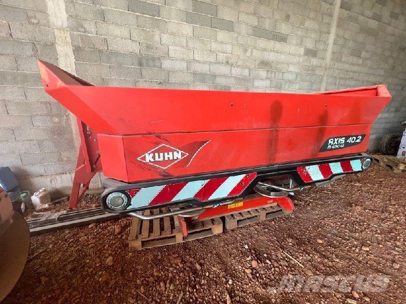 Kuhn AXIS 40.2 Mineralspreder