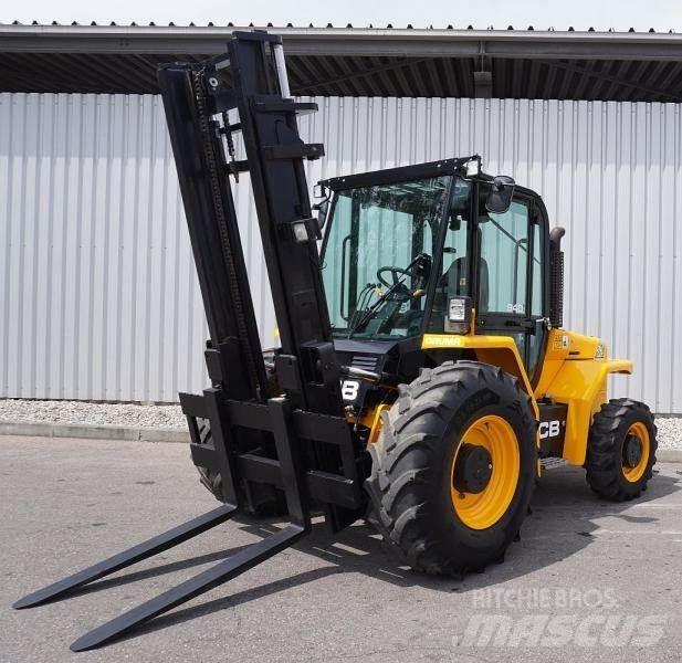 JCB 940-4 Terrængående gaffeltruck