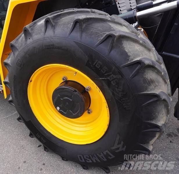 JCB 940-4 Terrængående gaffeltruck