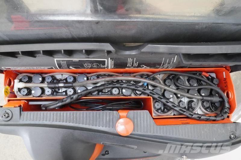 Linde L 12 379 Selvkørende stablere