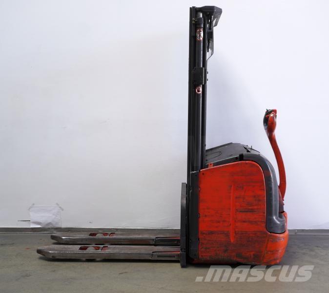 Linde L 14 372 Selvkørende stablere