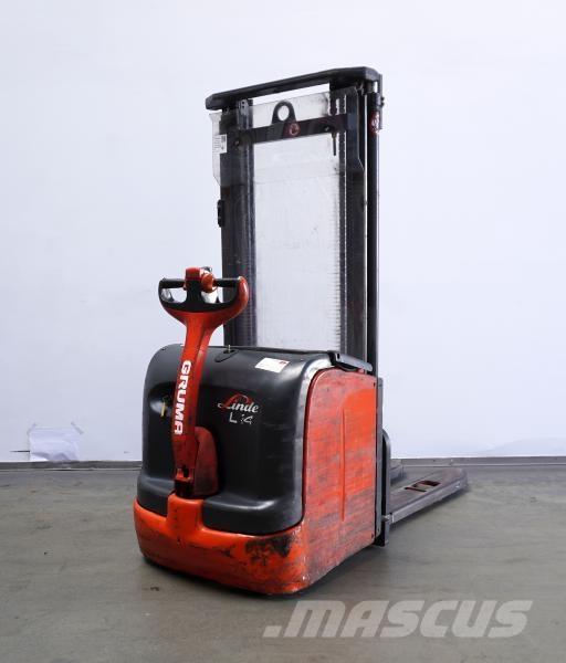 Linde L 14 372 Selvkørende stablere