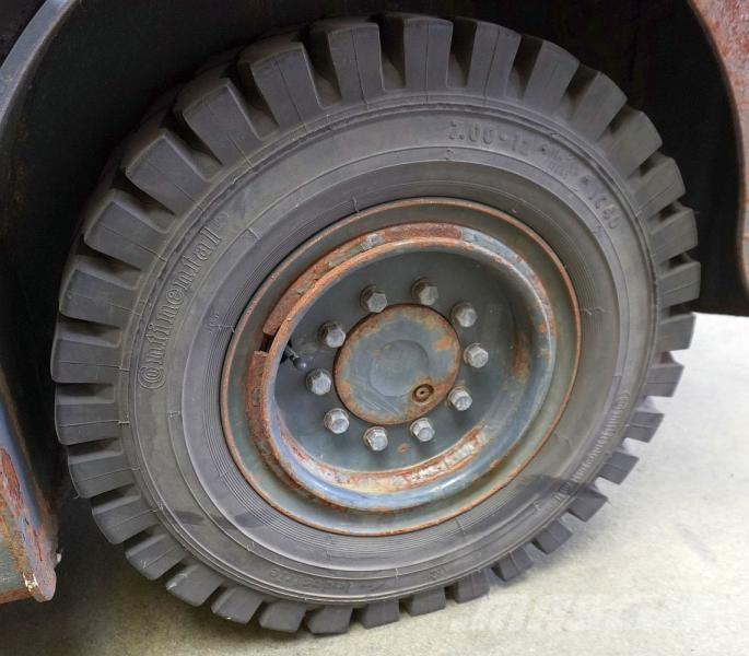 Linde W 20 127 Bugsertruck