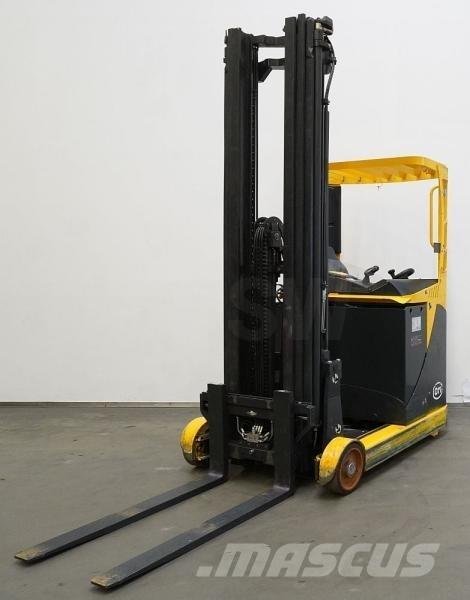OM Xi 14 Reachtruck