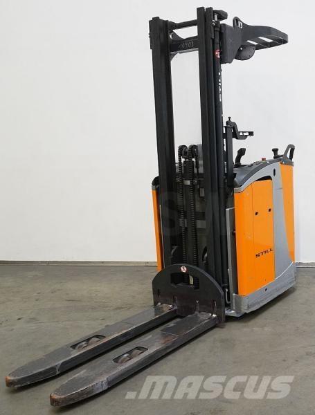 Still FV-X-16 Selvkørende stablere