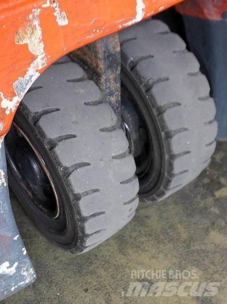 Toyota 7FBEF16 Gaffeltrucks - andre