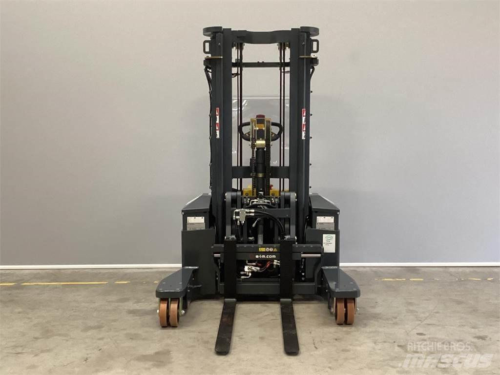 Combilift WR4 Gaffelstabler med gående fører