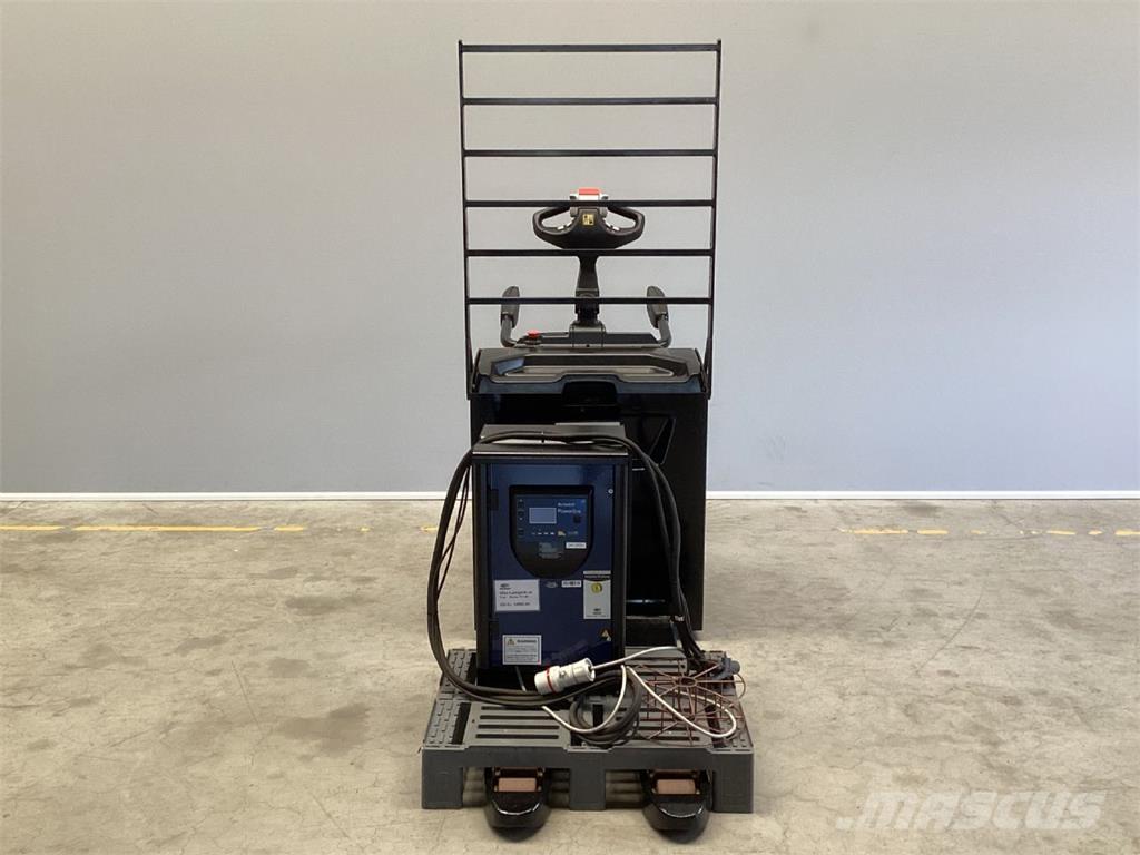 Hyster P2.0S Gaffelstabler med gående fører