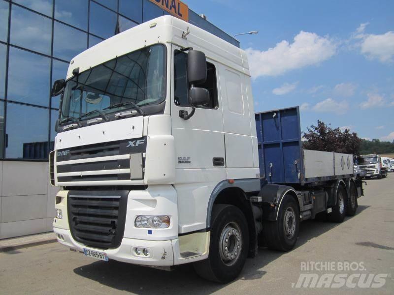 DAF XF105 460 Lastbil med lad/Flatbed