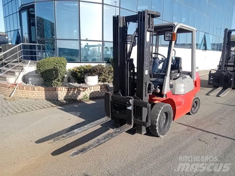 Toyota FD25 Gaffeltrucks - andre