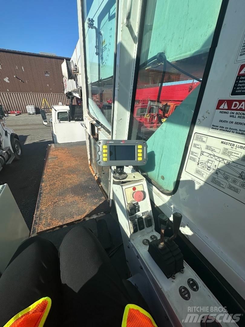 Altec AC38-127S Lastbil med kran