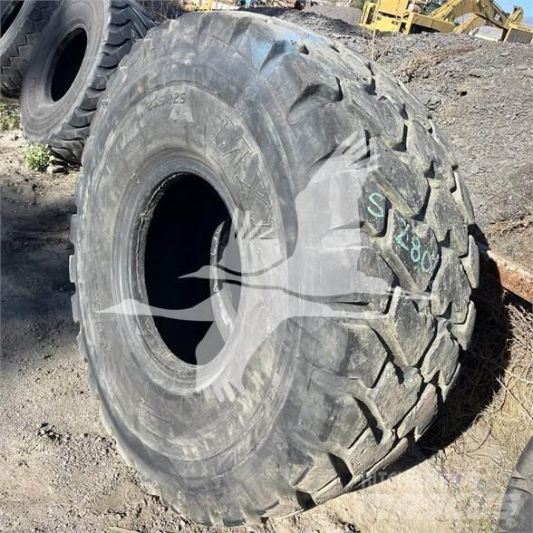 Titan 23.5R25 Dæk, hjul og fælge
