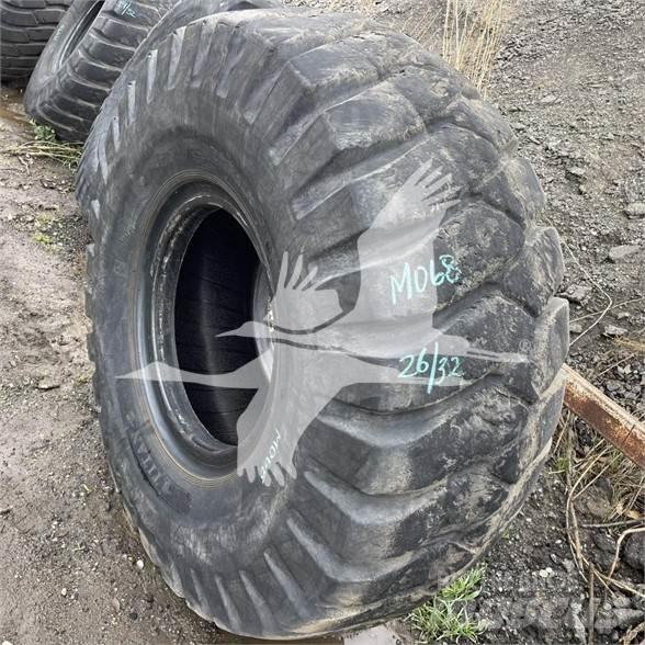 Titan 23.5x25 Dæk, hjul og fælge