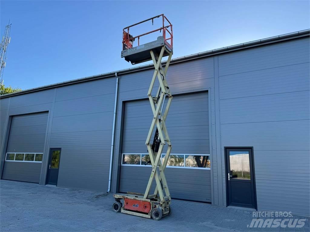 JLG 1930es Andre lifte og platforme