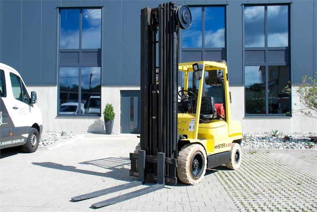 Hyster H 3-00XM LPG gaffeltrucks