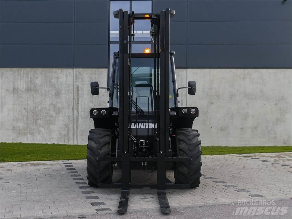 Manitou M 30-4 Terrængående gaffeltruck