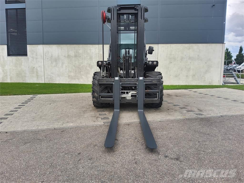 Manitou M 50-4 Terrængående gaffeltruck