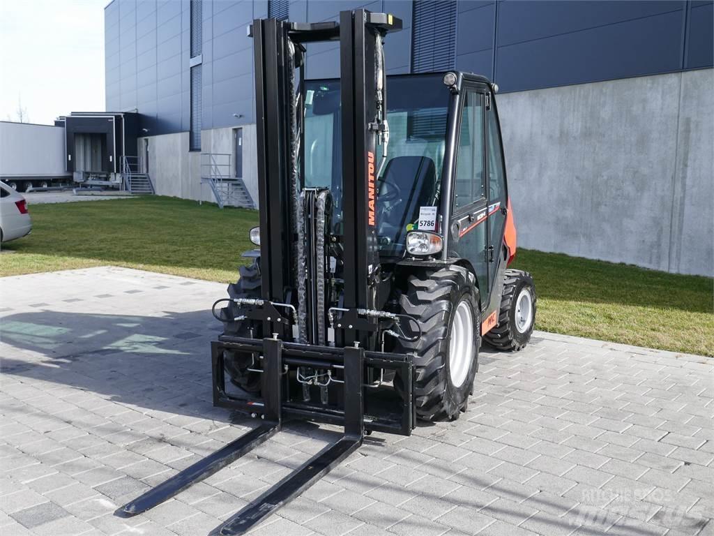 Manitou MC 25-4 Terrængående gaffeltruck