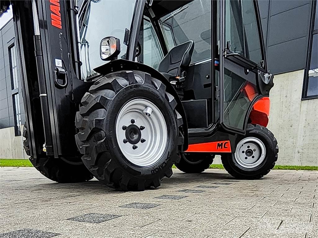 Manitou MC 25-4 Terrængående gaffeltruck