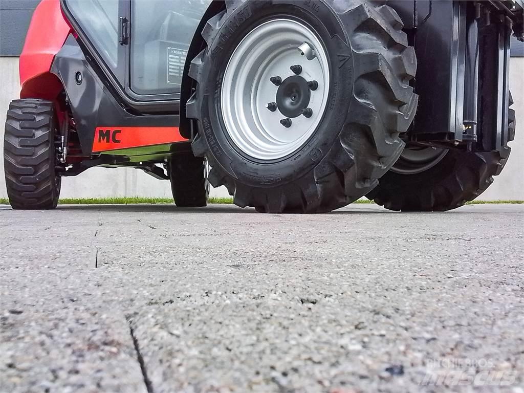 Manitou MC 25-4 Terrængående gaffeltruck