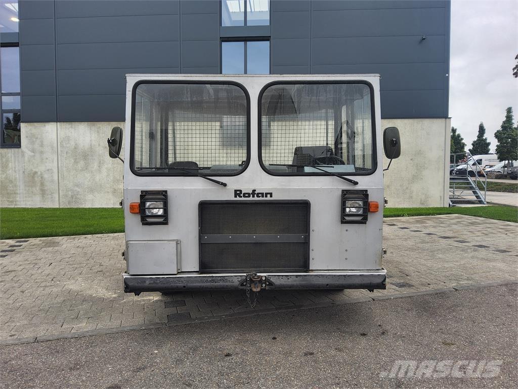 Rofan TPR-10 Bugsertruck