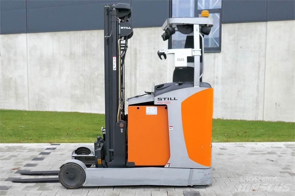Still FM-X25 Reachtruck