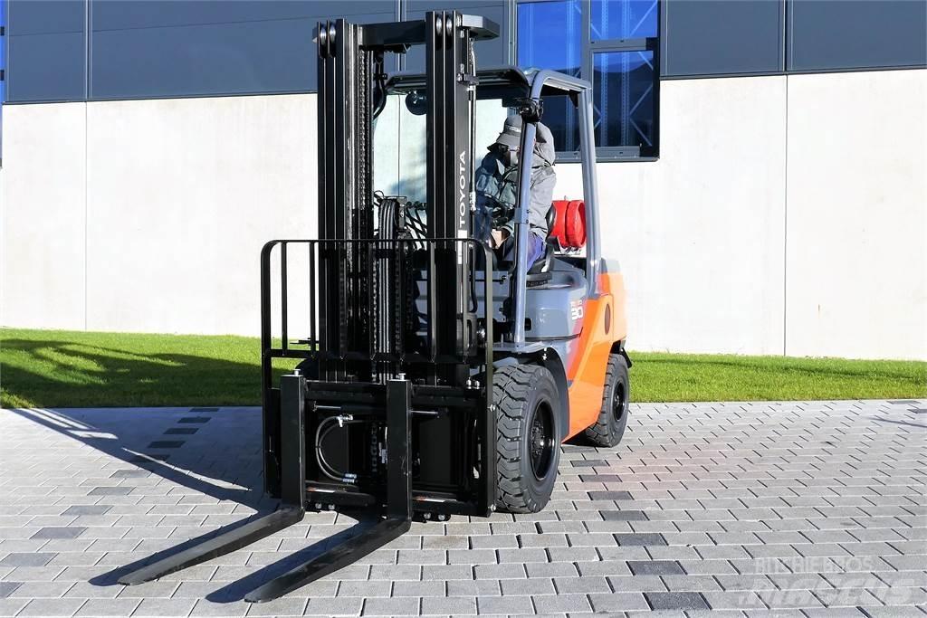 Toyota 02-8FGF30 LPG gaffeltrucks