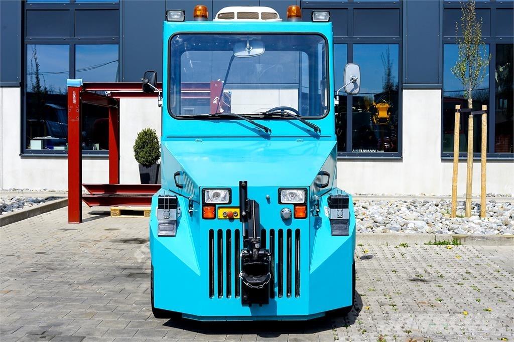 Volk TFZ30H Bugsertruck
