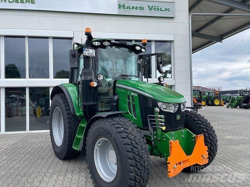 John Deere 6120M Traktorer