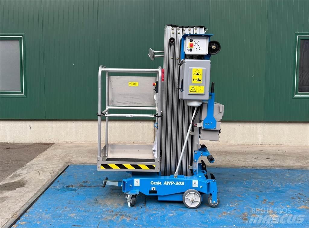 Genie AWP-30S AC Andre lifte og platforme