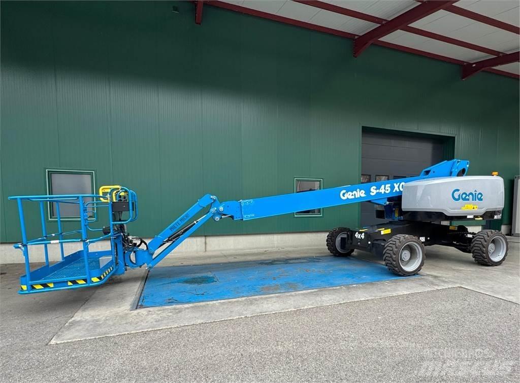 Genie S-45 XC Bomlifte med knækarm