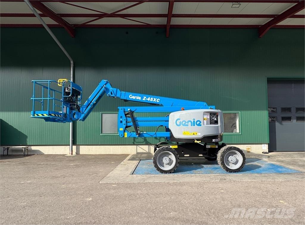 Genie Z-45 XC Bomlifte med knækarm