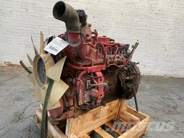 Cummins ISB6.7 Motorer