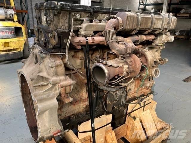 Detroit DD15 Motorer