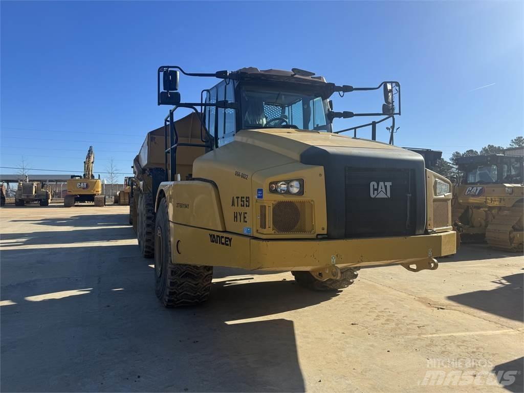 CAT 745 Terrængående lastbiler