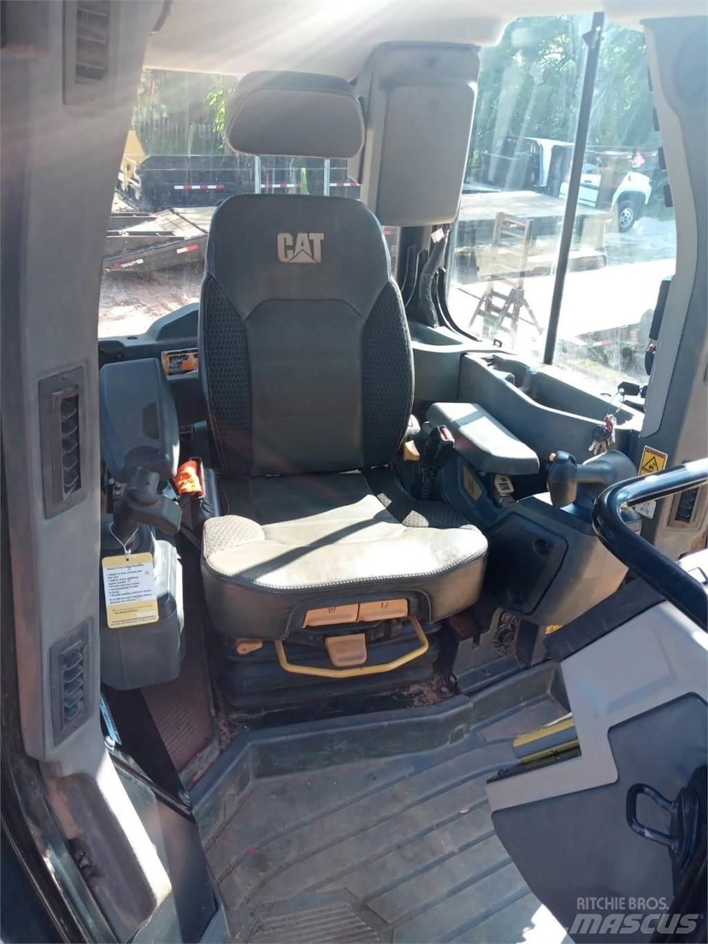 CAT D5 LGP Entreprenør - Andet