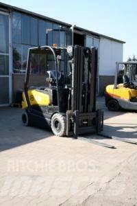 OM XE 30 ac El gaffeltrucks