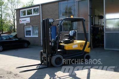 OM XE 30 ac El gaffeltrucks