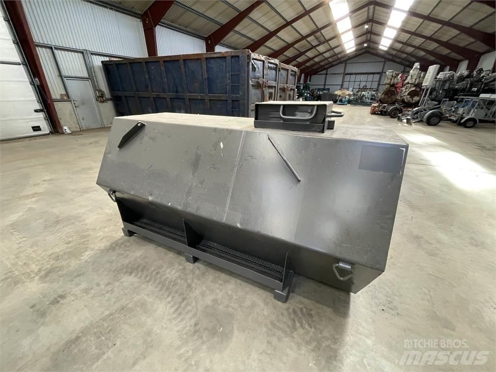  2000 ltr (ca) dieseltank Andet tilbehør