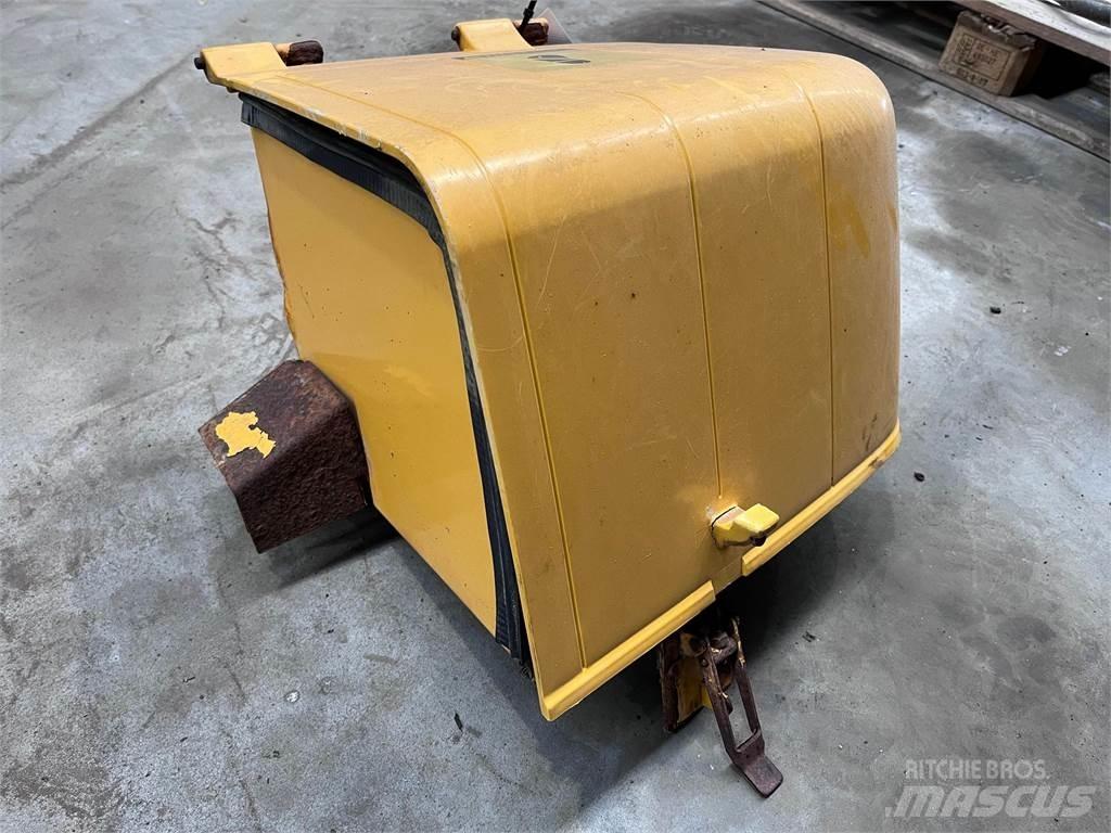  Batterikasse, Volvo L90E Andet tilbehør
